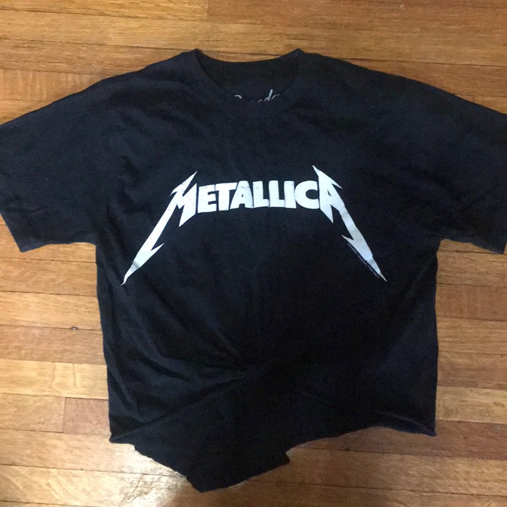 Pacsun Metallica crop top